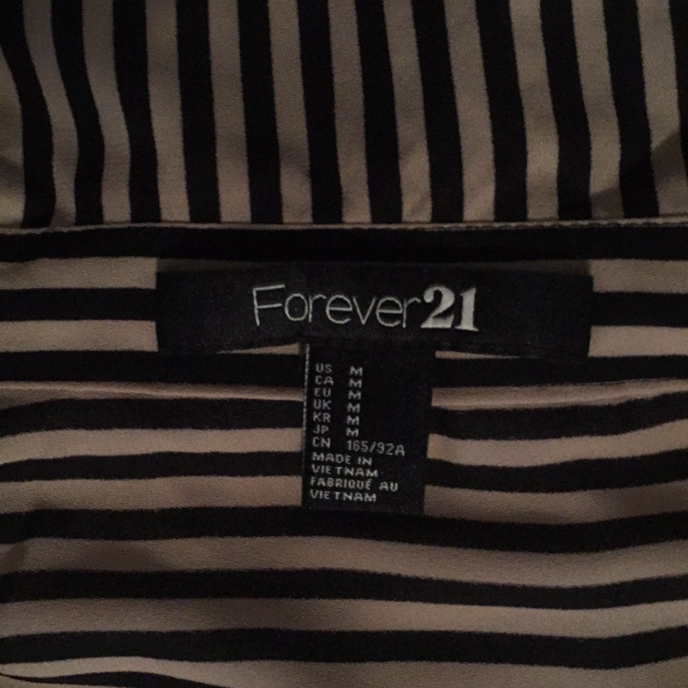 Striped button down collared shirt - Picture 2 of 2